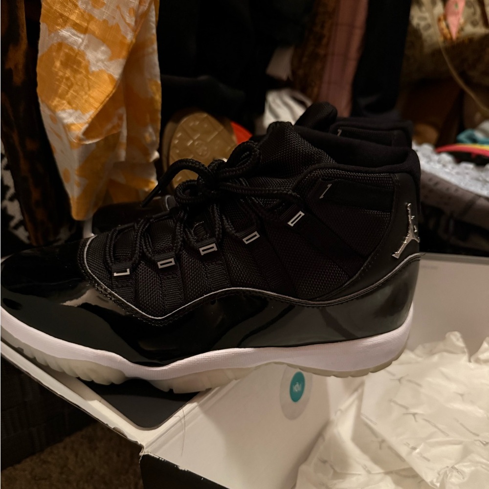Air Jordan 11 Retro Box
